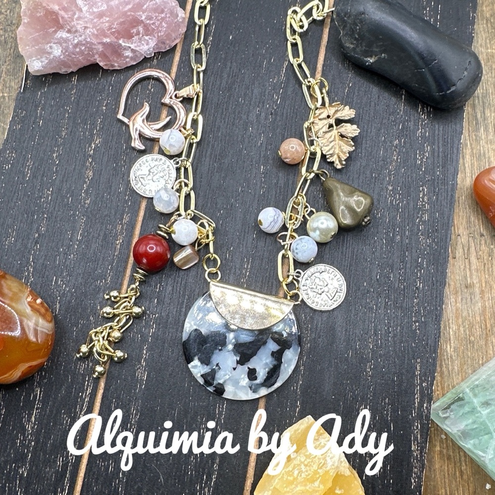 Agate, Baroque Pearl & Moonstone Necklace with Crystal Charms - Picture 4 of 5